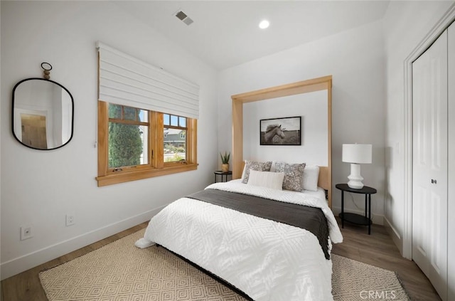 313 Myrtle Dr, Arroyo Grande, CA 93420 - bedroom featuring baseboards, wood finished floors, recessed lighting, and a closet