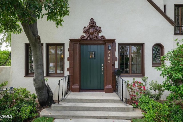 2384 E Orange Grove Blvd, Pasadena, CA 91104 - doorway to property featuring stucco siding