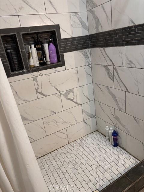 12758 5th St, Yucaipa, CA 92399 - full bath featuring a tile shower