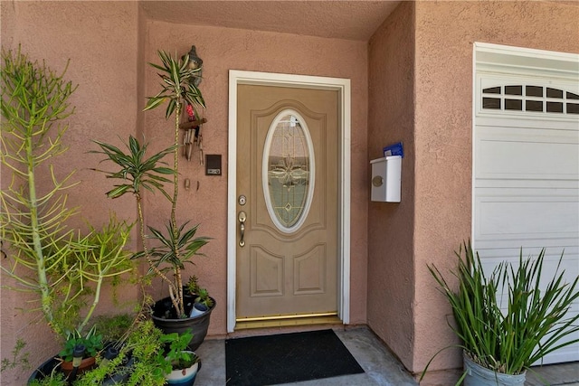 11889 Gale Ave, Hawthorne, CA 90250 - doorway to property featuring stucco siding