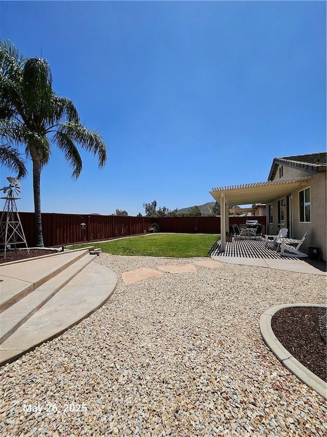 200 Janzen Way, Hemet, CA 92545 - fenced backyard with a patio area