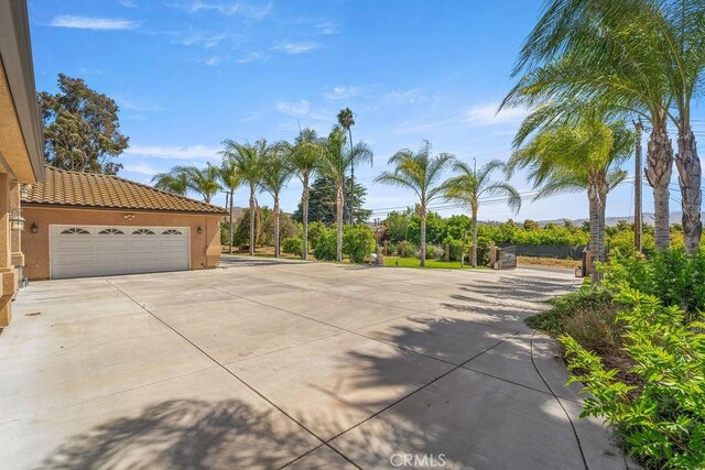 2189 Myers St, Riverside, CA 92503 - view of concrete surface