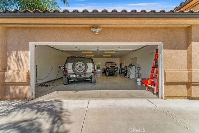 2189 Myers St, Riverside, CA 92503 - garage featuring driveway