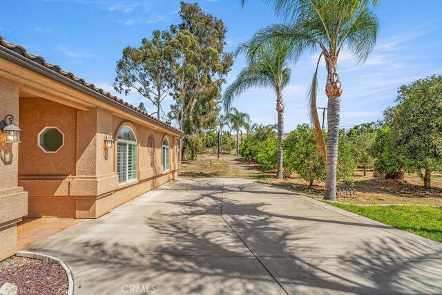 2189 Myers St, Riverside, CA 92503 - view of patio / terrace
