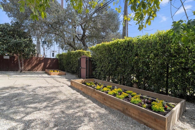 5333 Monte Vista St, Highland Park, CA 90042 - view of patio / terrace featuring a vegetable garden