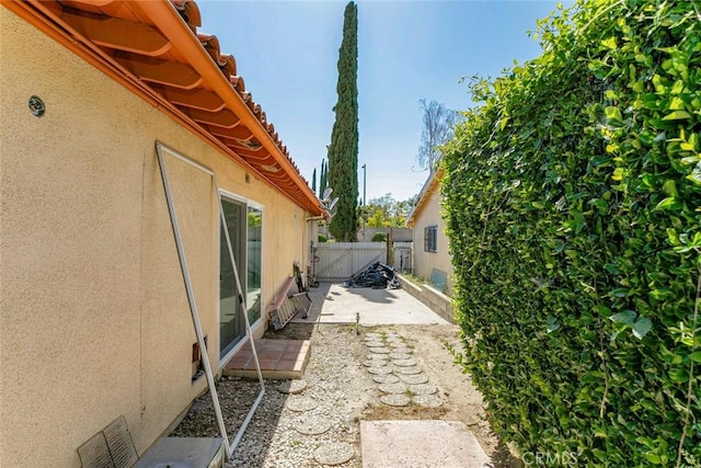 12410 Mclennan Ave, Granada Hills, CA 91344 - view of yard with a patio