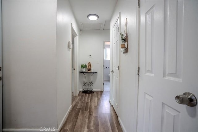 502 S Rosario Ave, San Jacinto, CA 92583 - hall featuring wood finished floors and baseboards