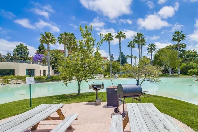 5605 Friars Rd Unit 323, San Diego, CA 92110 - view of property's community with a yard