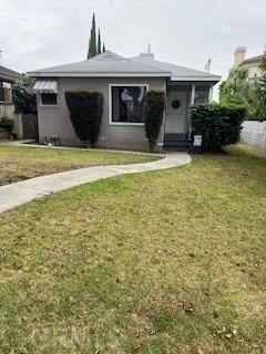 2415 Cabrillo Ave, Torrance, CA 90501 - bungalow featuring a front lawn