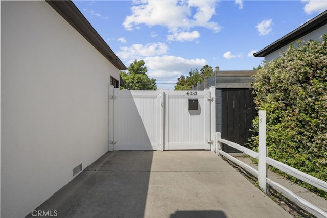 6031 Beck Ave, North Hollywood, CA 91606 - view of patio featuring a gate
