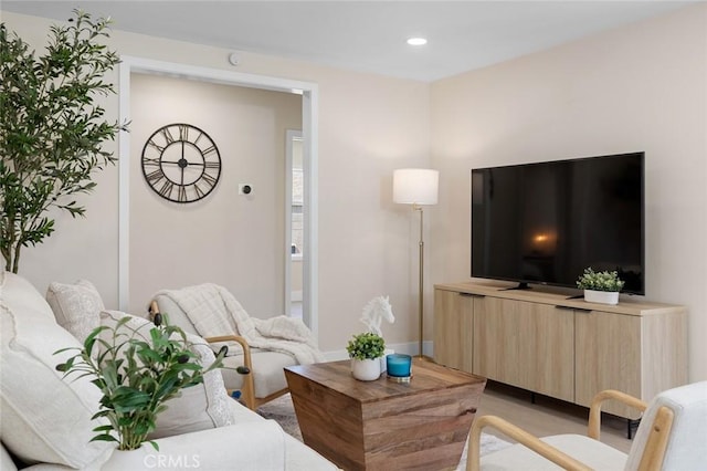 11091 Ranger Dr, Los Alamitos, CA 90720 - living area with recessed lighting
