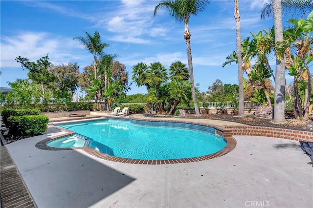 24851 Via Santa Cruz, Mission Viejo, CA 92692 - view of pool featuring a patio and a pool with connected hot tub