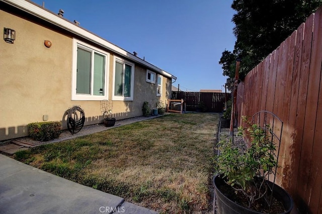 691 Pinot Blanc Ct, Los Banos, CA 93635 - view of yard
