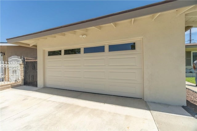 5611 Harold St, Riverside, CA 92503 - view of garage