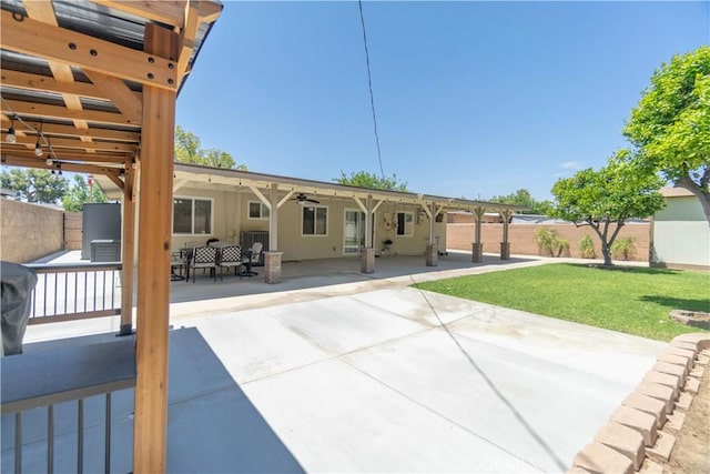 5611 Harold St, Riverside, CA 92503 - rear view of property with a patio and ceiling fan