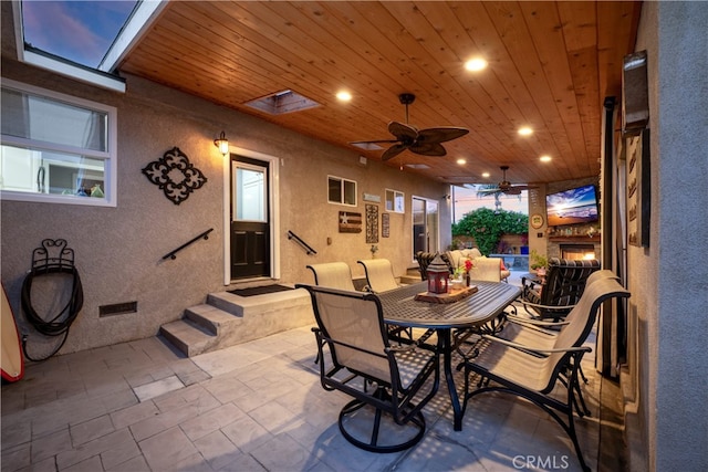 4538 Conquista Ave, Lakewood, CA 90713 - view of patio / terrace with outdoor dining space and ceiling fan