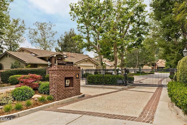 2025 Rosemont Ave Unit 2, Pasadena, CA 91103 - view of gate