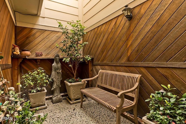 2025 Rosemont Ave Unit 2, Pasadena, CA 91103 - view of balcony