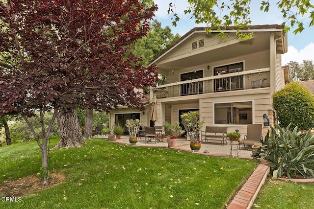 2025 Rosemont Ave Unit 2, Pasadena, CA 91103 - rear view of house with a balcony, a patio area, and a lawn