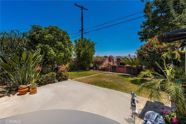 4660 Whitney Dr, El Monte, CA 91731 - view of yard with a patio
