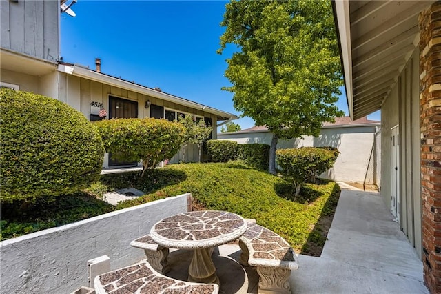 4514 Jamestown, Yorba Linda, CA 92886 - view of yard featuring a patio