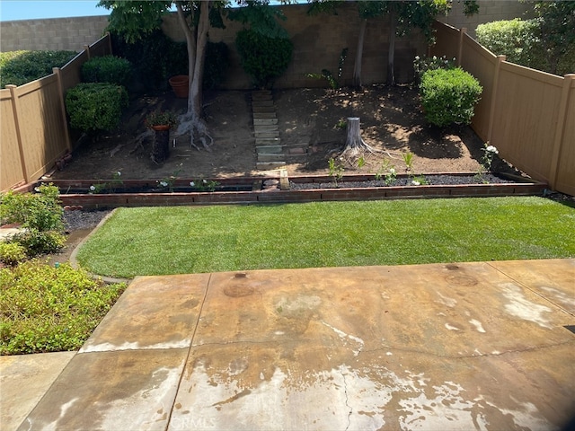 1132 Santiago Dr Unit 11, Placentia, CA 92870 - fenced backyard featuring a patio area