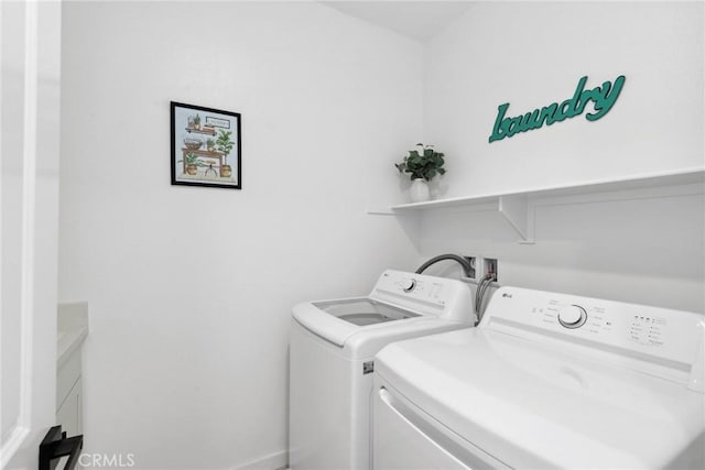 28709 Wildflower, Castaic, CA 91384 - laundry room with separate washer and dryer