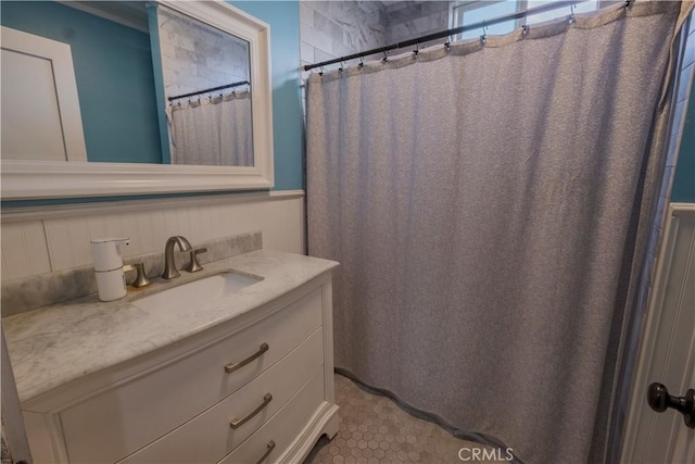 5837 Esperanza Ave, Whittier, CA 90606 - bathroom featuring vanity and a shower with curtain