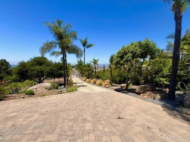 2073 Elevado Rd, Vista, CA 92084 - view of property's community with curved driveway