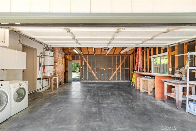1516 Downing Ave, Chico, CA 95926 - garage featuring washing machine and dryer and secured water heater