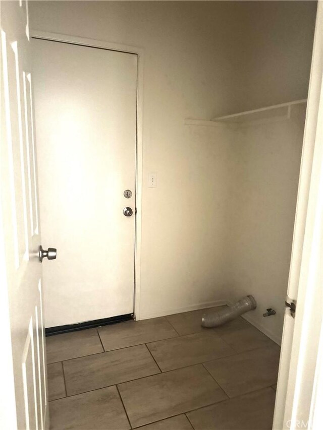 14543 Handsdale St, Adelanto, CA 92301 - view of laundry area