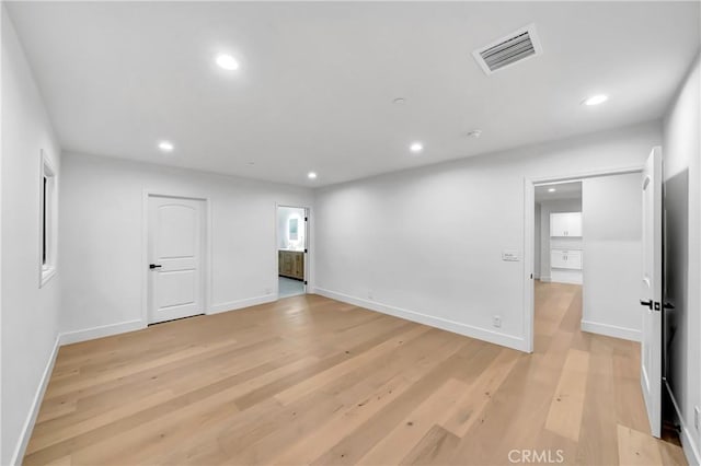 4637 Nagle Ave, Sherman Oaks, CA 91423 - spare room featuring light wood-style flooring, recessed lighting, and baseboards