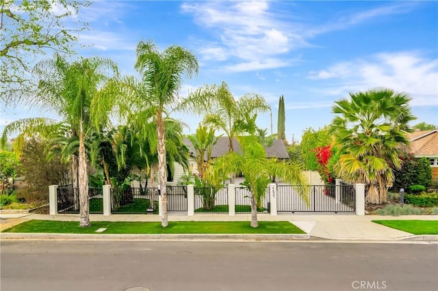 4637 Nagle Ave, Sherman Oaks, CA 91423 - view of front facade featuring a gate and a fenced front yard