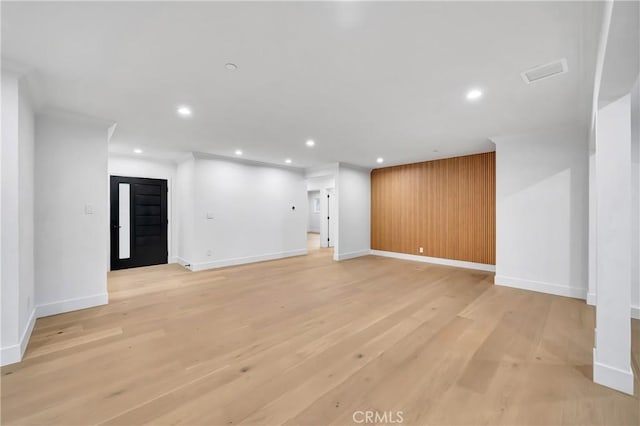 4637 Nagle Ave, Sherman Oaks, CA 91423 - unfurnished room featuring baseboards, light wood finished floors, and recessed lighting