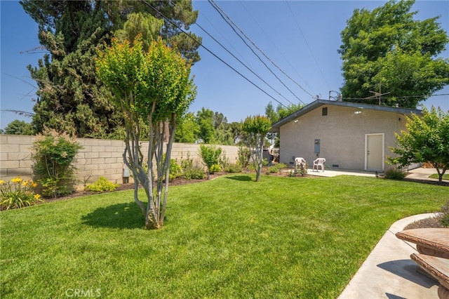 7191 Nixon Dr, Riverside, CA 92504 - view of yard with a patio
