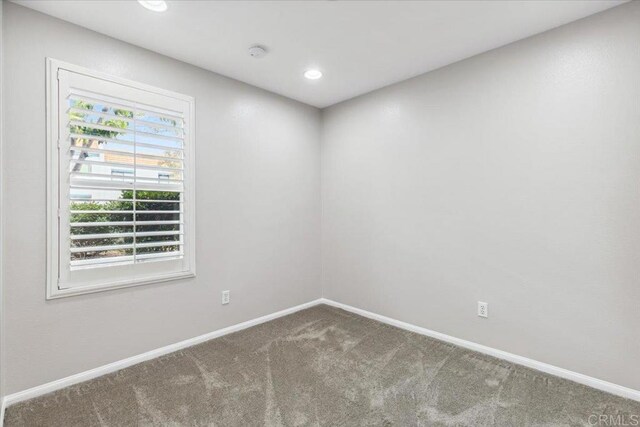 3023 Pacific Palm Way, San Diego, CA 92117 - empty room featuring carpet floors, a smoke detector, and recessed lighting
