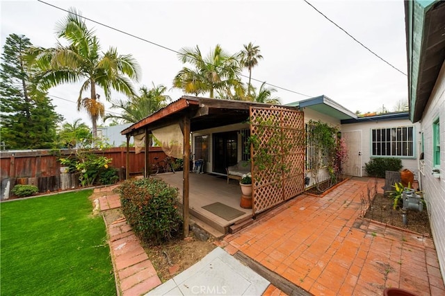 2324 Manchester Ave, Cardiff By The Sea, CA 92007 - view of patio