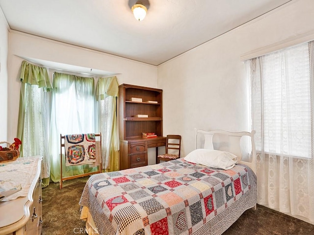639 Magnolia Ave, Inglewood, CA 90301 - bedroom featuring dark carpet