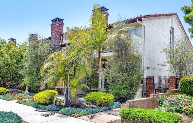 1205 S Catalina Ave S Unit A, Redondo Beach, CA 90277 - view of side of property with stucco siding