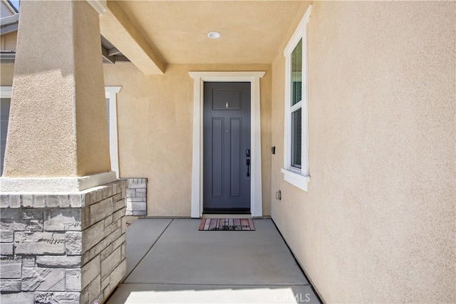 32172 Verbena Way, Temecula, CA 92591 - entrance to property with stucco siding