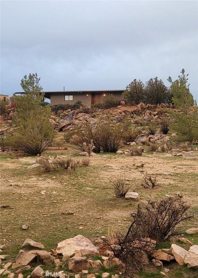 195 Old El Mirage Rd, Adelanto, CA 92301 - view of yard