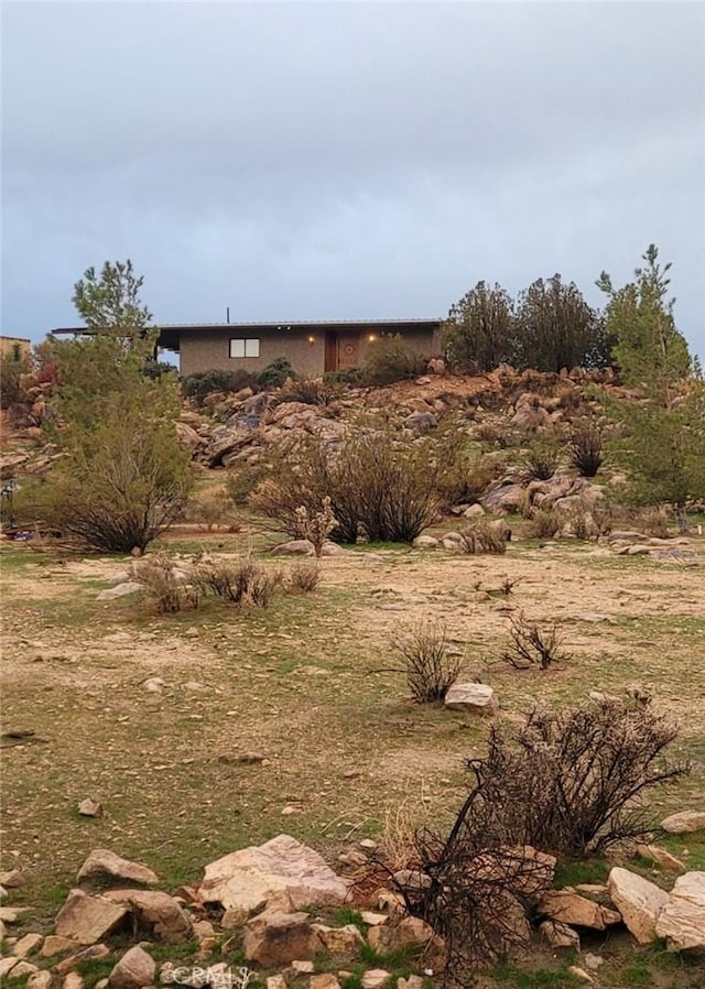 195 Old El Mirage Rd, Adelanto, CA 92301 - view of yard