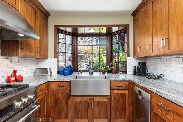 881 Country Club Dr, Burbank, CA 91501 - photo 9
