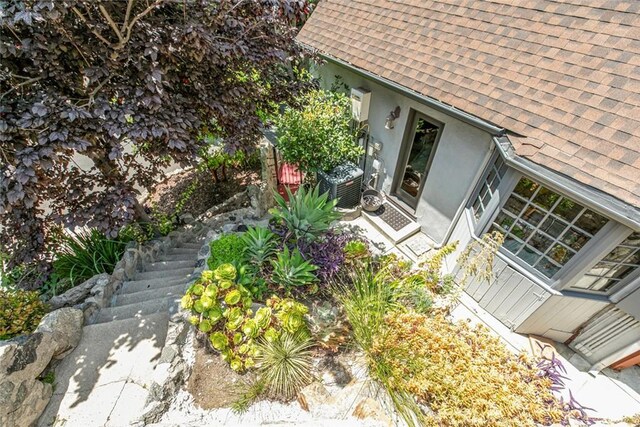 881 Country Club Dr, Burbank, CA 91501 - photo 23