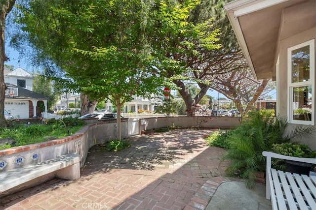 1801 Laurel Ave, Manhattan Beach, CA 90266 - view of patio / terrace