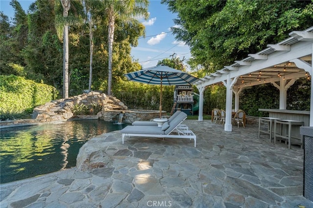14332 Roblar Pl, Sherman Oaks, CA 91423 - view of patio