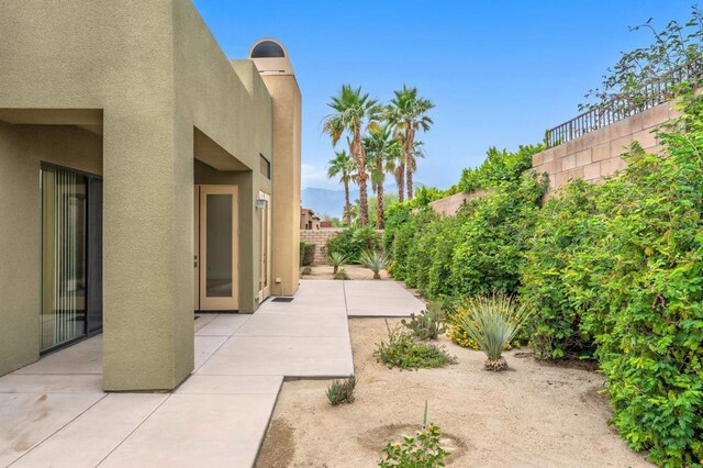 74158 Pele Pl, Palm Desert, CA 92211 - fenced backyard with a patio