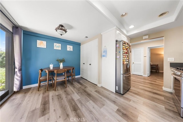 11 Palos Unit 55, Irvine, CA 92612 - dining room with light wood-style flooring, recessed lighting, and baseboards