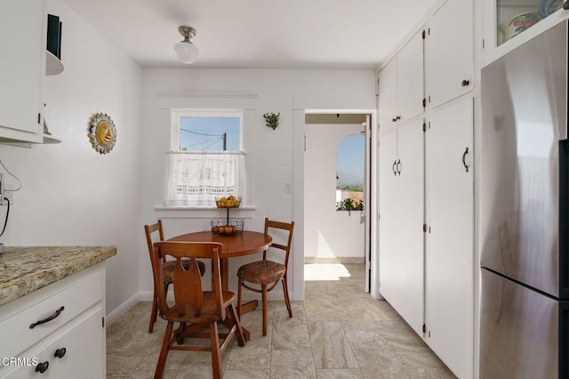 422 Foothill Dr, Fillmore, CA 93015 - dining space with baseboards