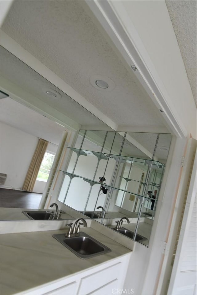 5369 Algarrobo Unit 1G, Laguna Woods, CA 92637 - view of indoor wet bar